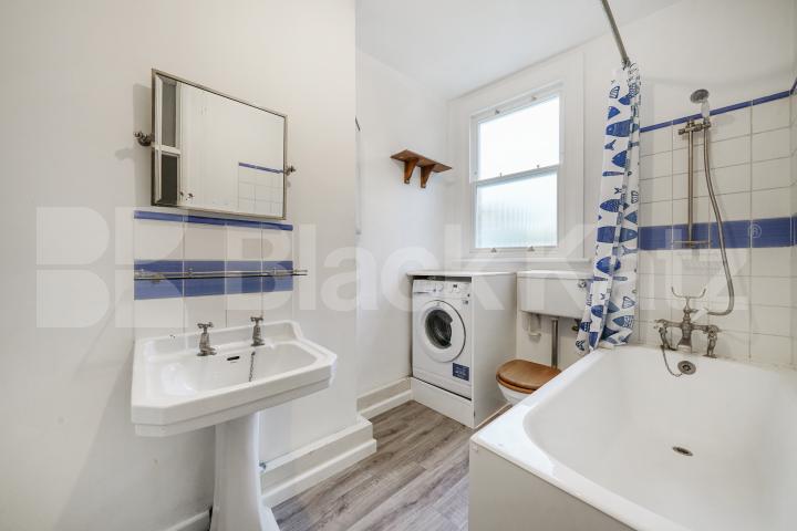 			1 Bedroom, 1 bath, 1 reception Apartment			 Fitzalan Street, Lambeth North/Kennington